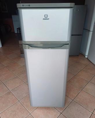 frigorifero Indesit  grigio