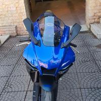 Yamaha yzf R1 2023/2024
