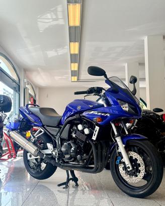 YAMAHA FZ6 FAZER MOLTO BELLA