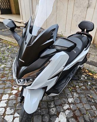 Honda Forza 350 (2022) | Km 13.950 | Garanzia 2028