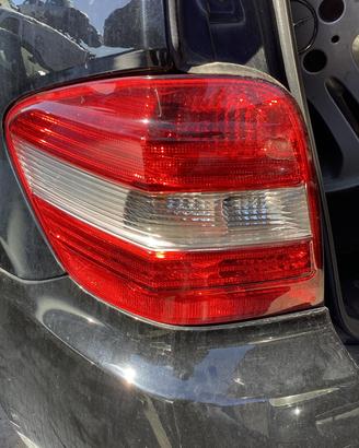 MERCEDES ML 320 FANALE POSTERIORE SX
