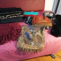 Mantelle, sciarpe, cappello, collo pelo