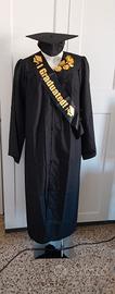 Set Completo Laurea: Toga, Tocco e Fascia "I Grad