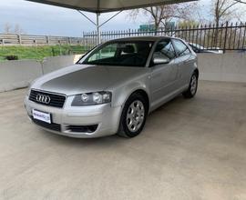 AUDI A3 1.6 Attraction DISTRIBUZIONE OK BENZINA