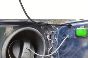 Laccetto Cavo Trattenuta Tappo Serbatoio BMW