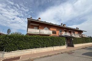 4 LOCALI A BORGARO TORINESE