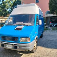 furgone camperizzato