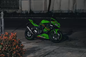 Kawasaki Ninja ZX4RR 2025