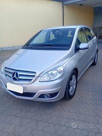 Mercedes-benz B 180 - APERTI AD AGOSTO
