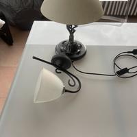 Lampada da tavolo e applique