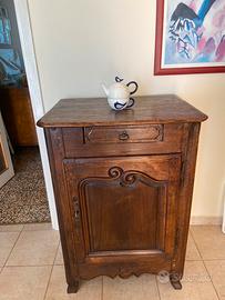 Antica credenza un’anta.