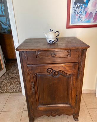 Antica credenza un’anta.