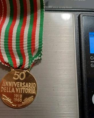 Medaglia Anniversario Della Vittoria Oro 750 18k