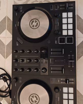 Traktor S2 mk3 