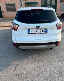 Ford kuga mk2.5 titanium