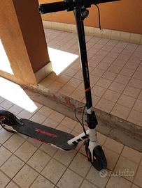 Monopattino Aprilia (E2) per pezzi di ricambio 