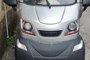 Minicar medica per disabili MAGNUM. 