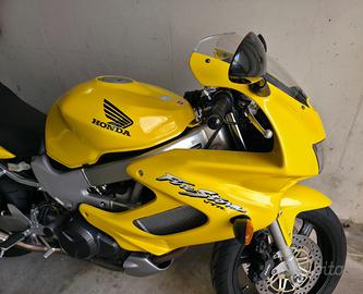 Honda VTR 1000 F Firestorm 2002 FMI come nuova