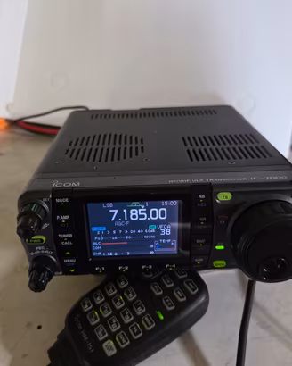 Ricetrasmettitore Icom IC-7000