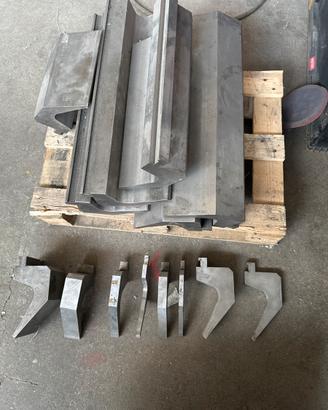 Punzone collo di cigno