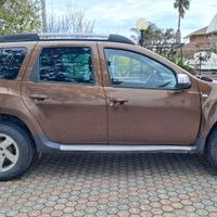 Dacia Duster 1.5 dCi Laureate 4x4 Anno - 2011