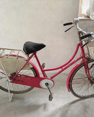 Bicicletta storica da donna 