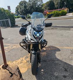 CF Moto 650 MT