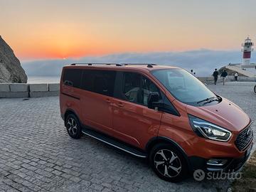 MINIVAN Tourneo Custom Active