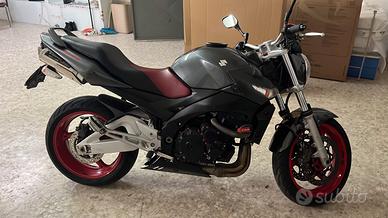 Suzuki GSR 600 - 2009