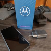 Telefono Motorola One Fusion +