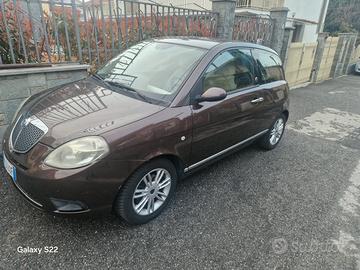 lancia y 1.2 gpl