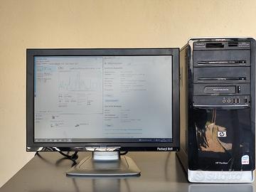 computer fisso con monitor 