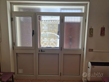 Vetrina in Alluminio R40 con finestrella