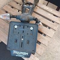 Coda portatarga moto Triumph