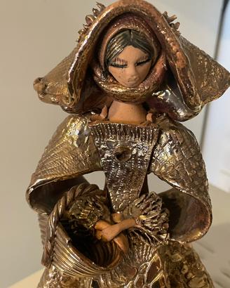 Statuetta ceramica arte sarda firmata