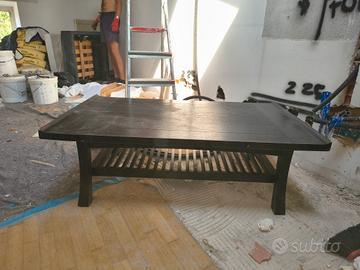 tavolo legno marrone scuro