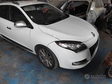 Renault  megane  sw 2017 f9qn8 