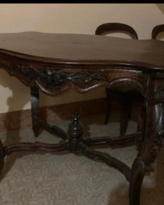 Tavolo da salotto in stile Luigi Filippo