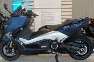 TMAX 530 DX ABS PHANTOM BLUE
