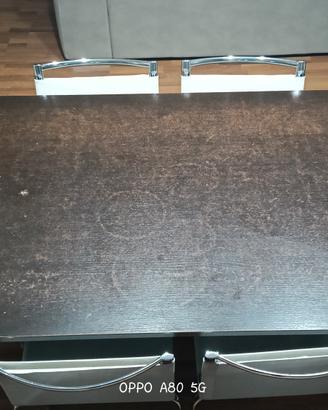 tavolo da cucina e sedie