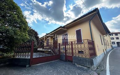 VILLA PLURIFAMILIARE a Figino serenza