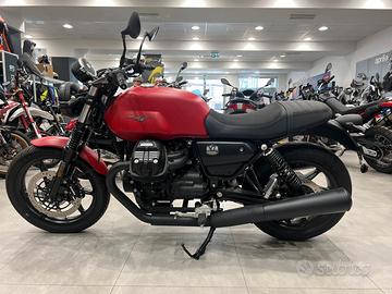 Moto Guzzi V7 IV STONE