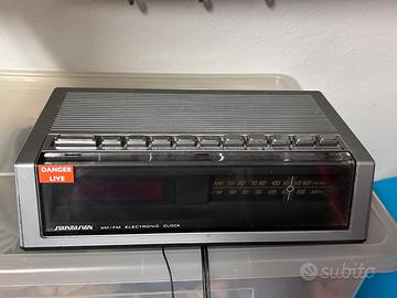 Radio sveglia sound design vintage