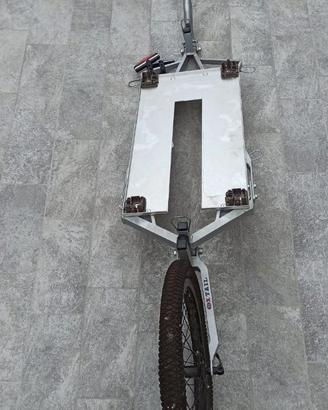 Carrello mono ruota per bici