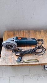 smerigliatrice Black e Decker 