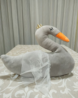 Peluche / cuscino Cigno con tulle e corona