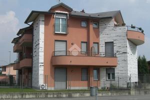 2 LOCALI A LONATE POZZOLO