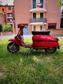 Innocenti Lambretta DL 150 anno 1969-macchia nera