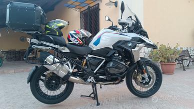 BMW  r1250gs