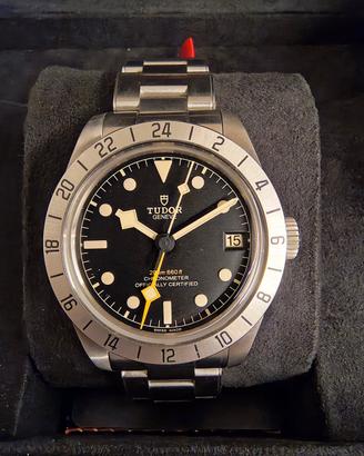 Tudor Black Bay Pro 